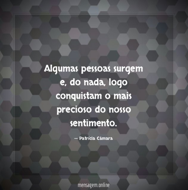 Algumas pessoas surgem