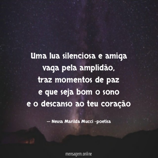 Uma lua silenciosa e amiga vaga pela amplidão