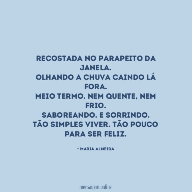 Recostada no parapeito da janela