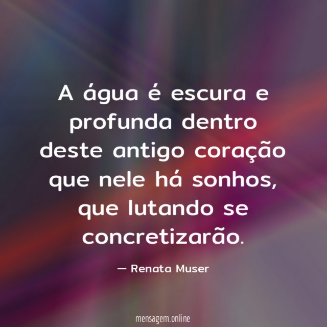 A água é escura e profunda dentro deste