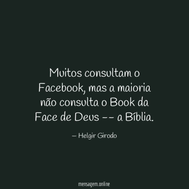 Muitos consultam o Facebook