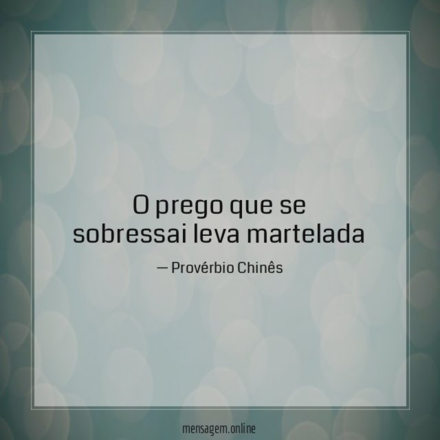 O prego que se sobressai leva martelada