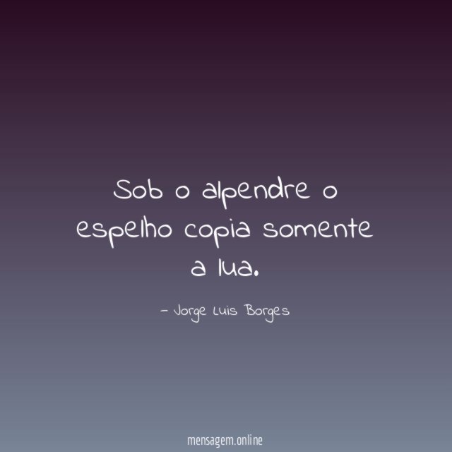 Sob o alpendre o espelho copia somente a lua