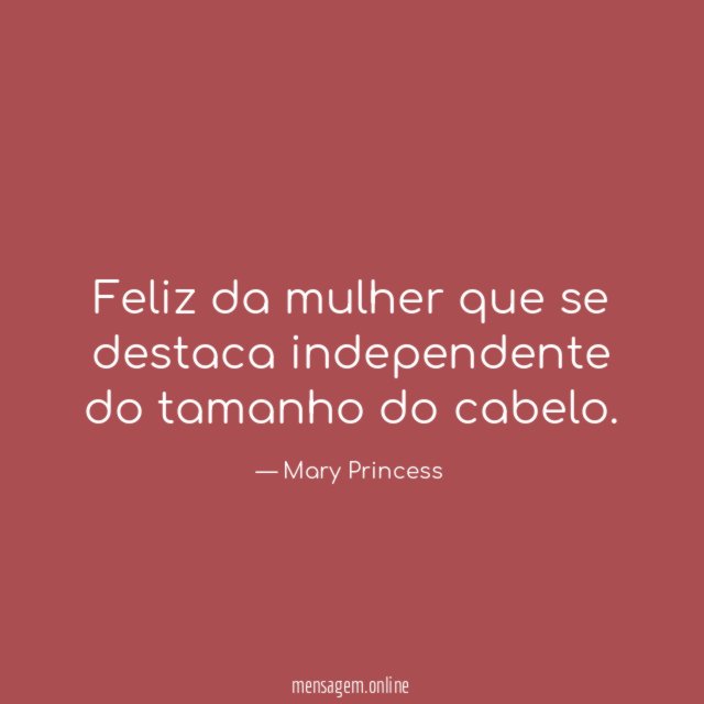 Feliz da mulher que se destaca independente do tamanho do cabelo