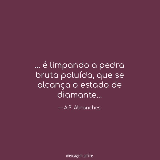 é limpando a pedra bruta poluída