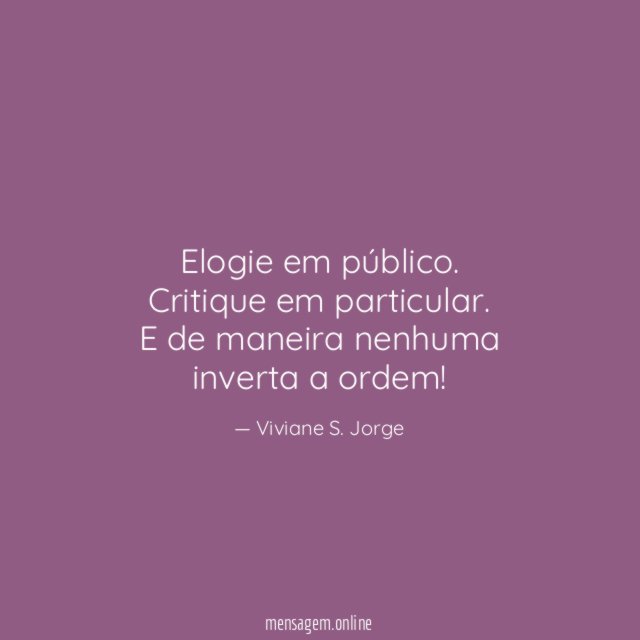 Elogie em público