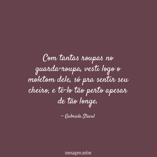 Com tantas roupas no guarda-roupa