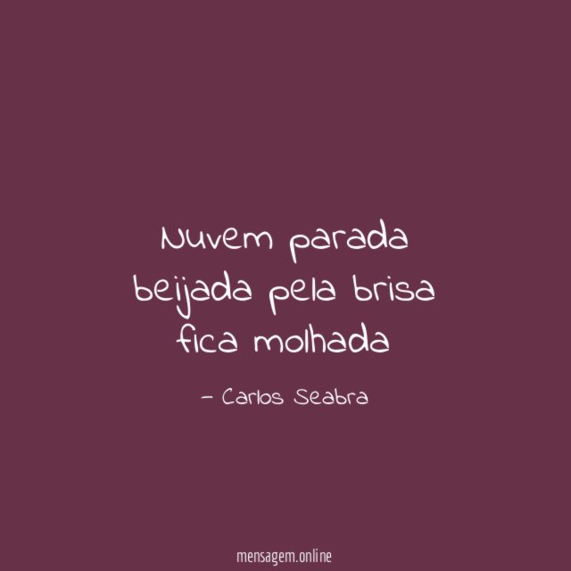 nuvem parada beijada pela brisa fica molhada