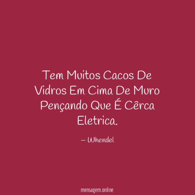 Tem Muitos Cacos De Vidros Em Cima De