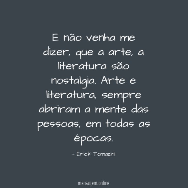 Por trás da cortina vermelha.