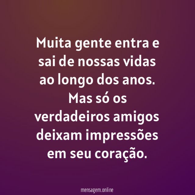 Muita gente entra e sai