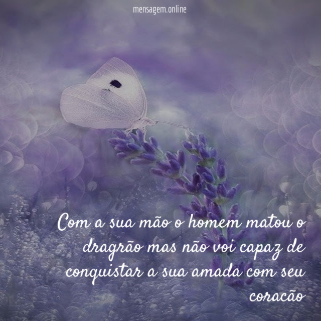 com a sua mão o homem matou