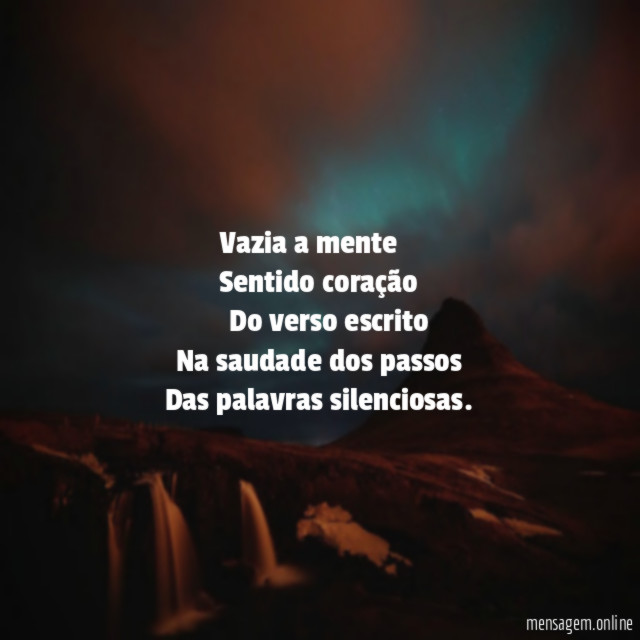 Vazia a mente ༻❀༺ Sentido coração ༻❀༺ Do verso escrito Na