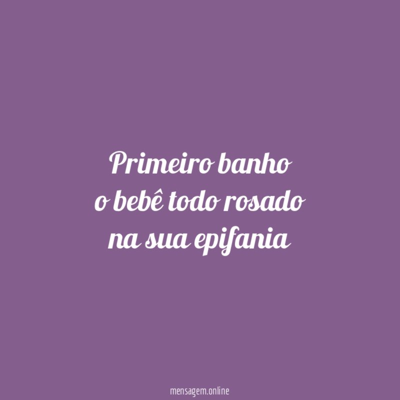 primeiro banho o bebê todo rosado na sua epifania