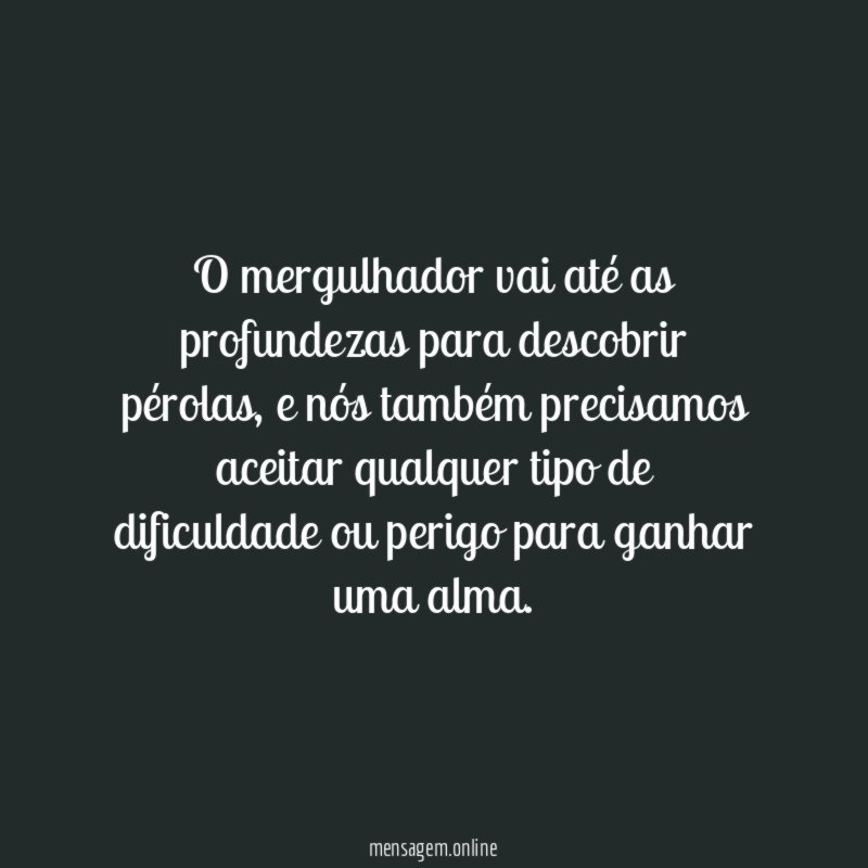O mergulhador vai até as profundezas para descobrir pérolas