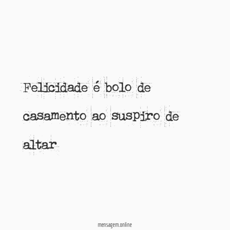 Felicidade é bolo de casamento ao suspiro de altar