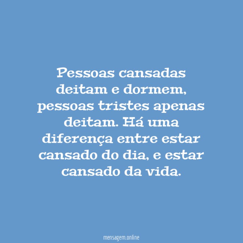 Pessoas cansadas deitam e dormem