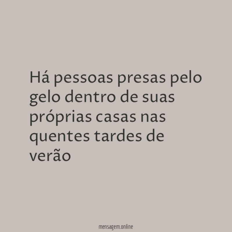 Há pessoas presas pelo gelo dentro de suas
