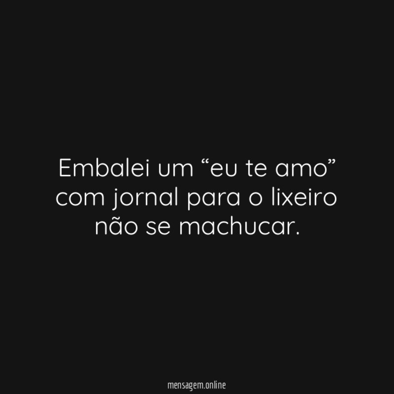 Embalei um “eu te amo” com jornal para