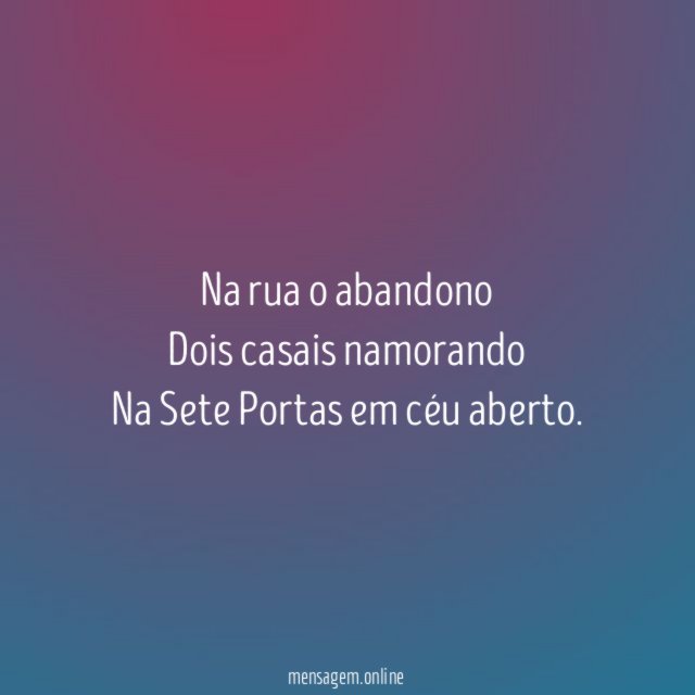 Na rua o abandono Dois casais namorando Na Sete Portas
