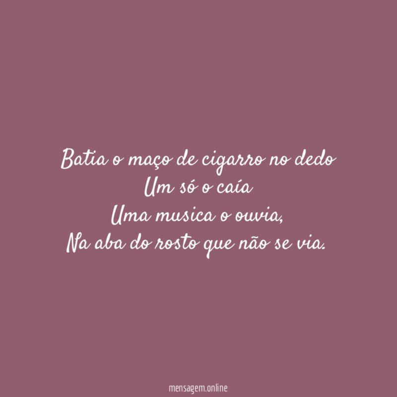 Batia o maço de cigarro no dedo Um só