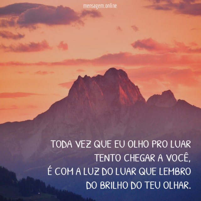 Toda vez que eu olho pro luar tento chegar a você