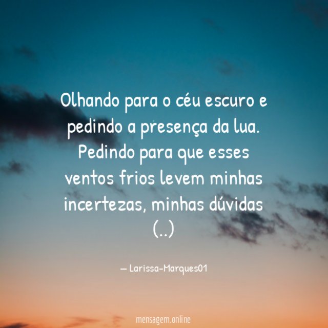 Olhando para o céu escuro e pedindo a