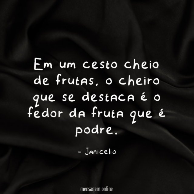 Em um cesto cheio de frutas