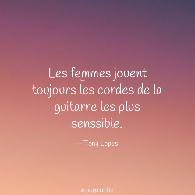 Les femmes jouent toujours les cordes de la guitarre les plus senssible