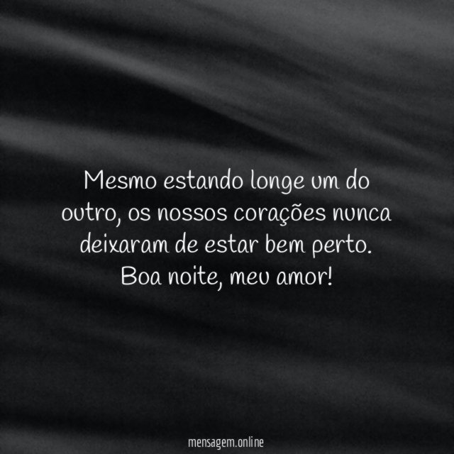 Longe um do outro
