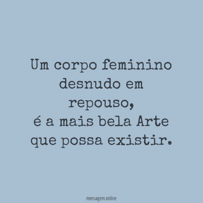 Um corpo feminino desnudo em repouso