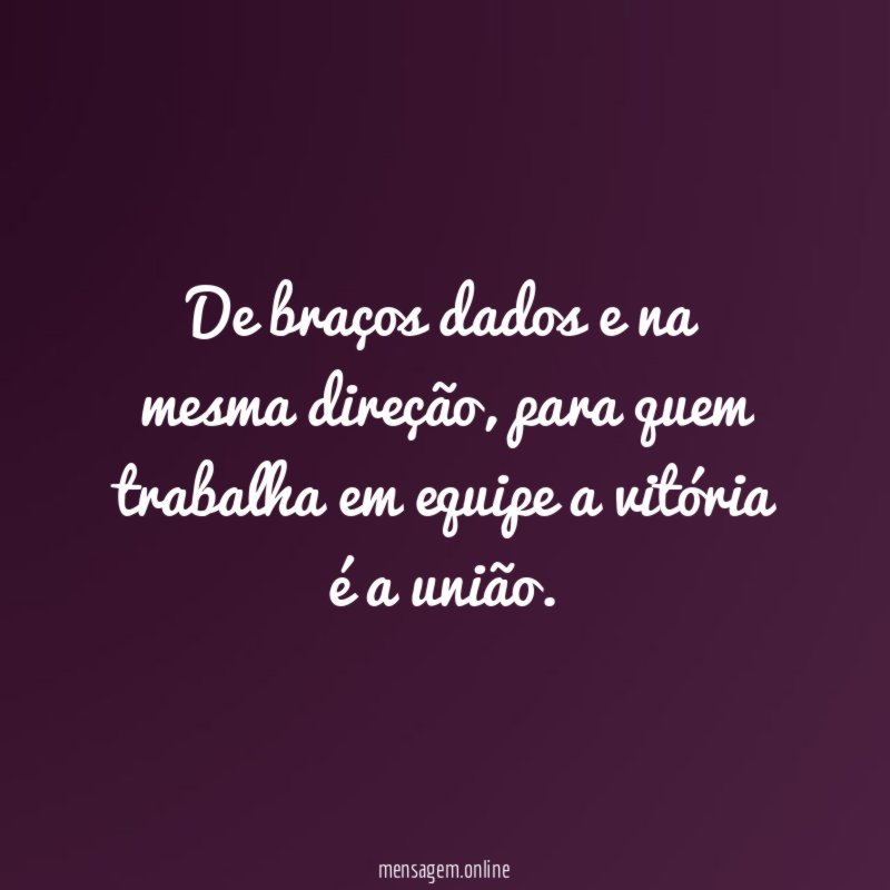 De braços dados e na mesma direção