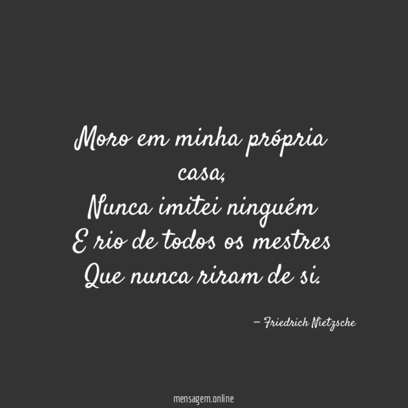 Moro em minha própria casa